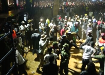 alien-skins-crew-disrupts