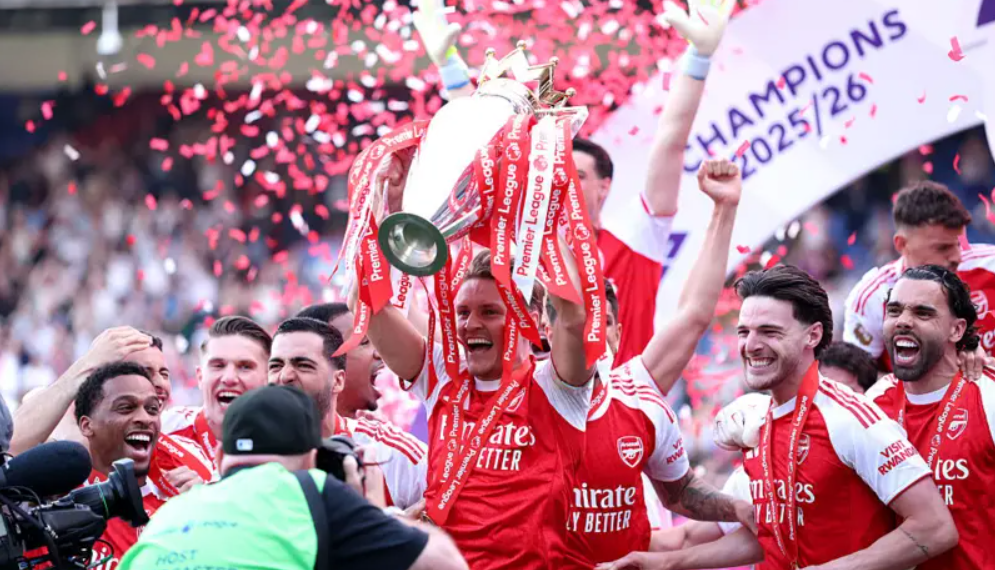 Arsenal Lift Premier League Trophy as West Ham Relegated